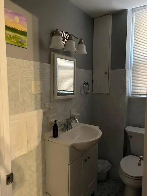 Spacious 3-Bedroom Apartment Stunning Views Nyc Union City United States